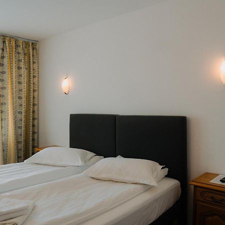 Hotel Casa Pelerinul 두라우 외부 사진