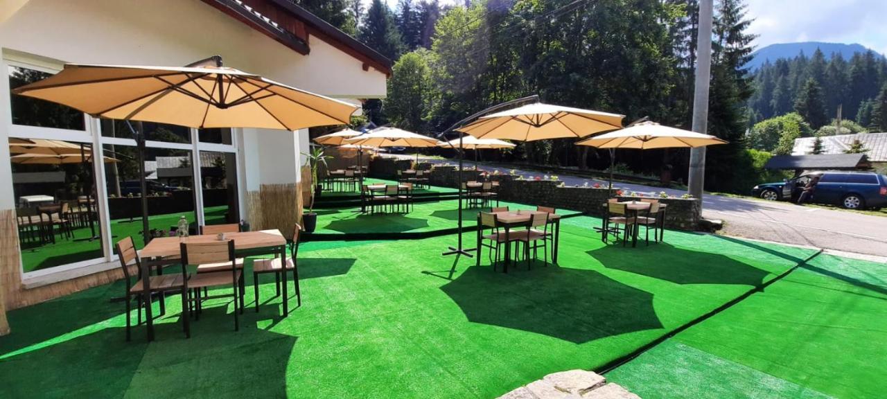 Hotel Casa Pelerinul 두라우 외부 사진