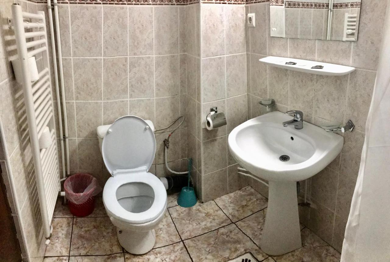 Hotel Casa Pelerinul 두라우 외부 사진
