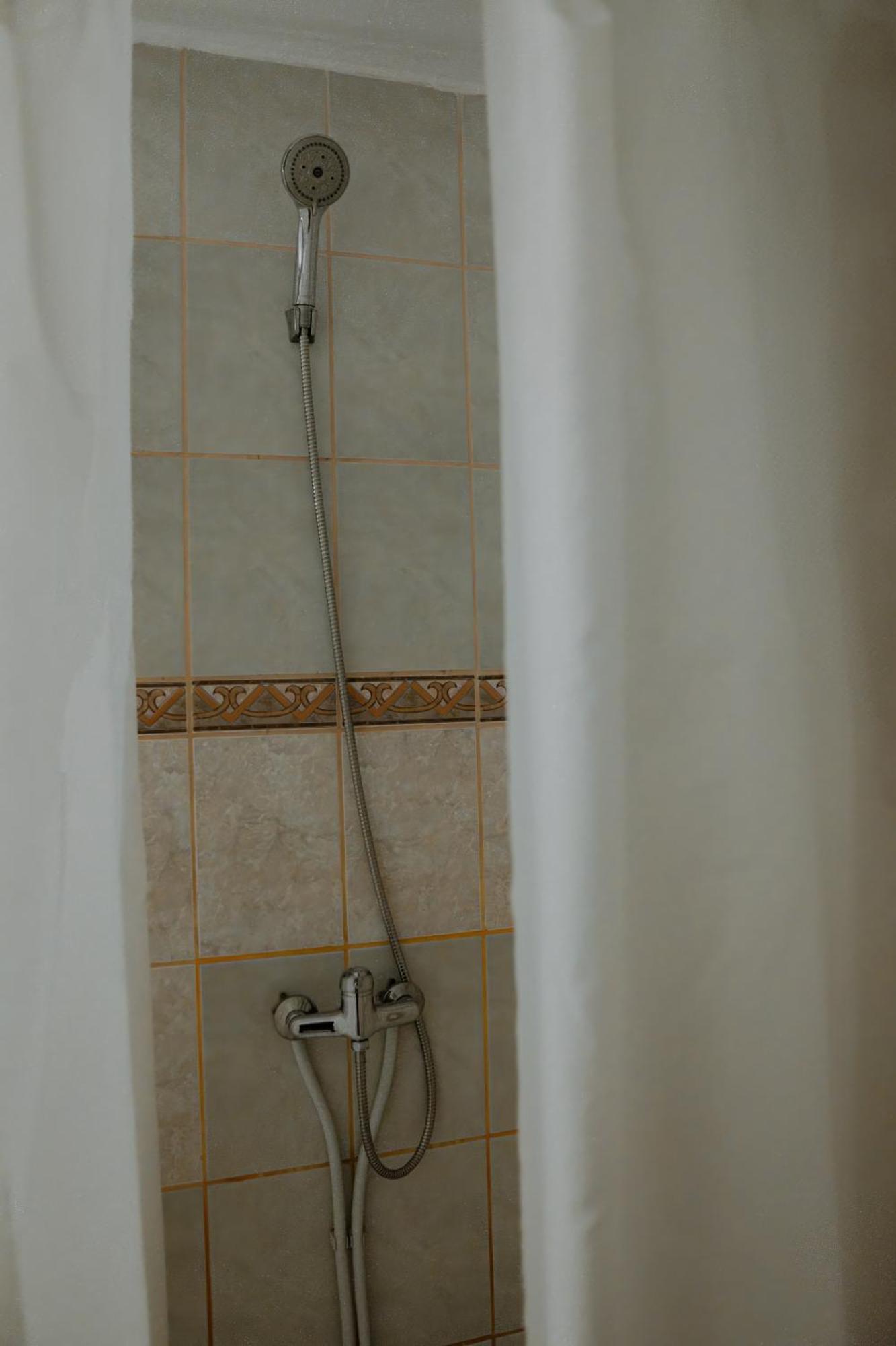 Hotel Casa Pelerinul 두라우 외부 사진