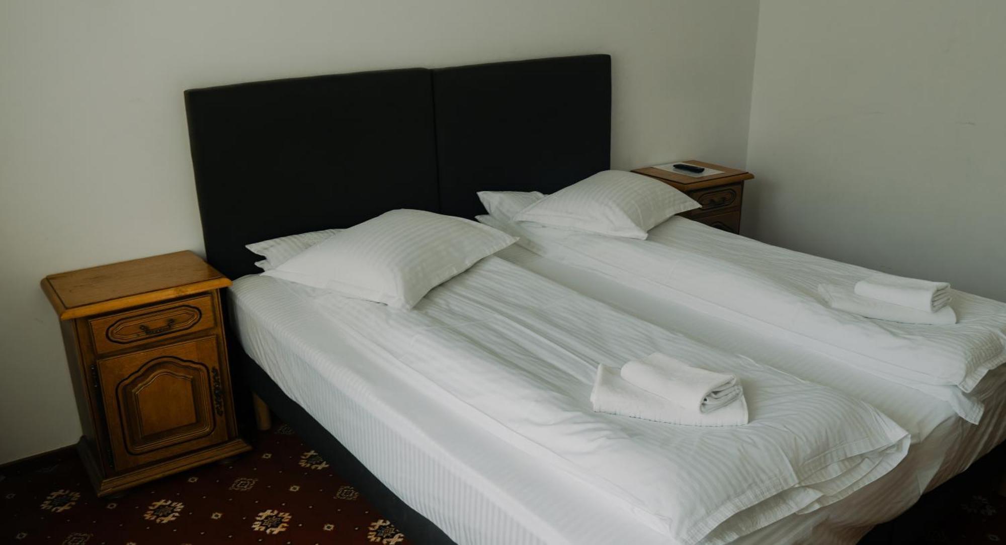 Hotel Casa Pelerinul 두라우 외부 사진