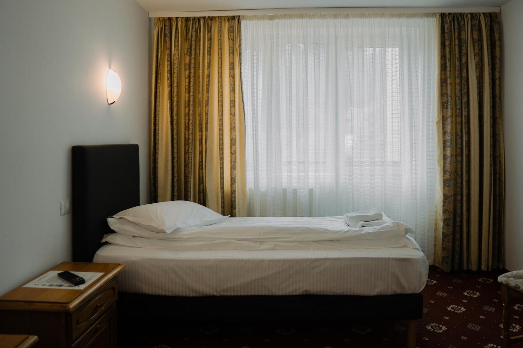 Hotel Casa Pelerinul 두라우 외부 사진